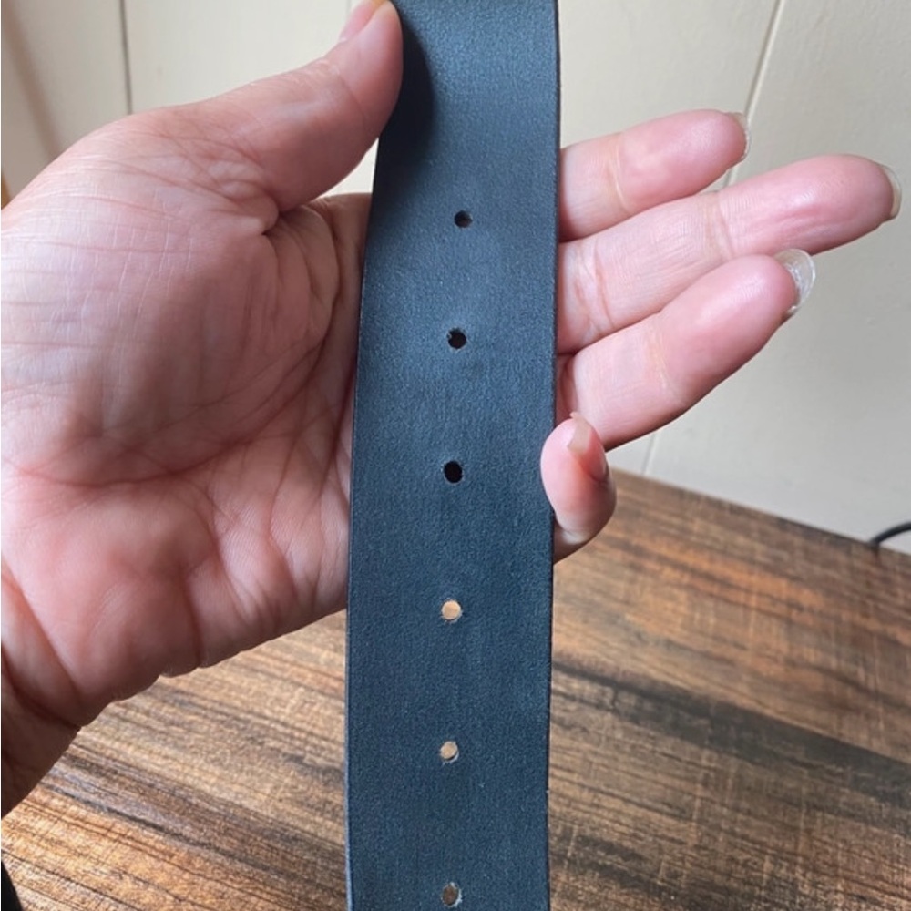 Express Leather Belt - Picture 7 of 7